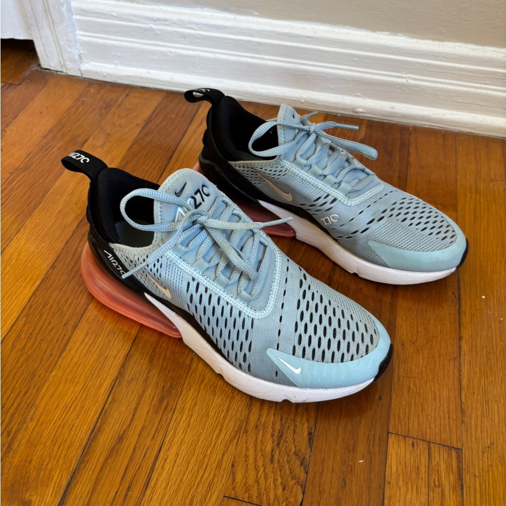 Nike Air Max 270 in Blue and Black with Pink Sole